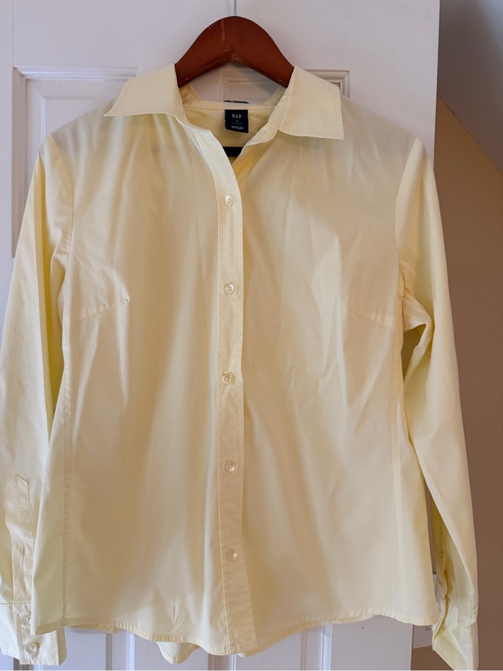 GAP Pale Yellow Women’s Button-Down Oxford Shirt